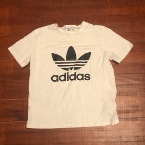 Adidas T-Shirt